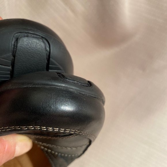 Auditions Women Verona II Leather Closed Toe, 9W - Picture 13 of 14